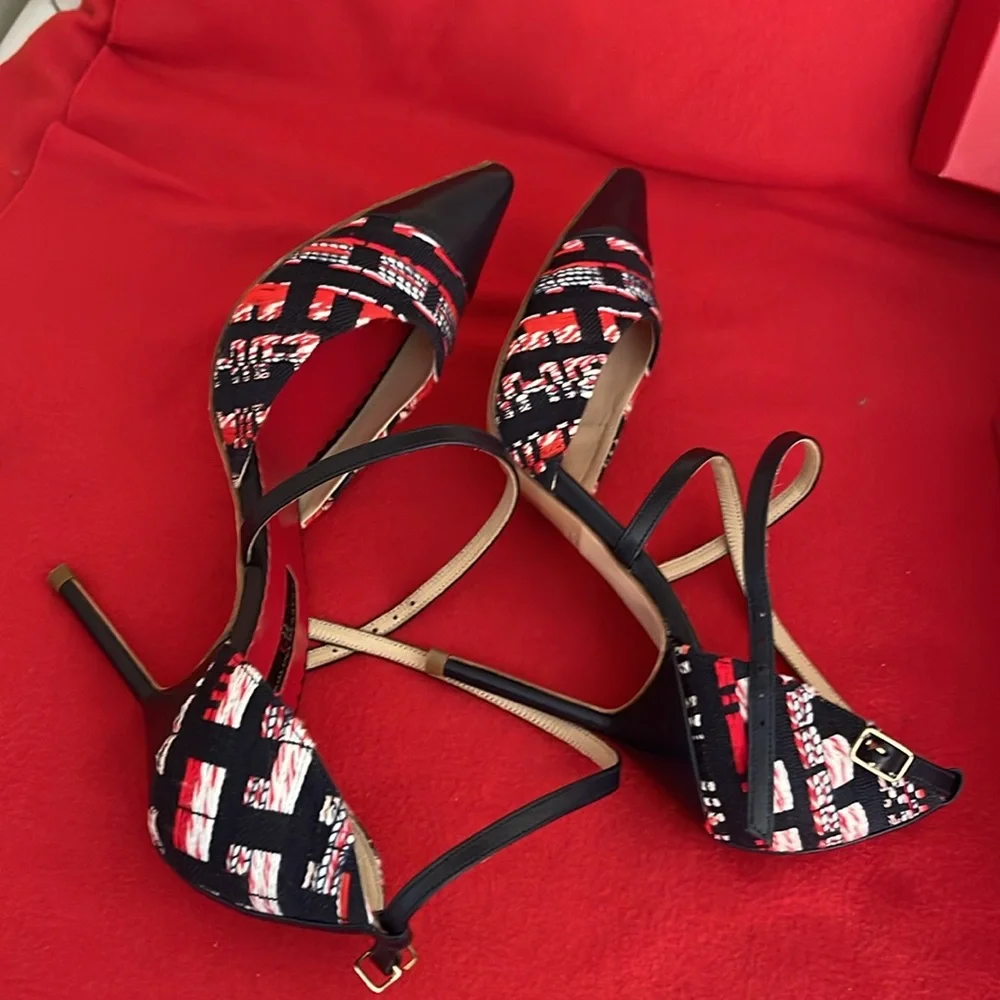 Authentic Carolina Herrera heels size 6 - Picture 8 of 17